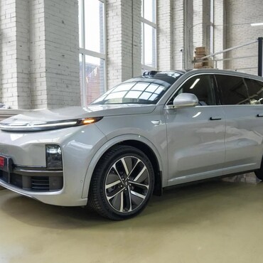 Lixiang (Li AUTO) L9
