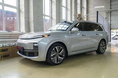 Lixiang (Li AUTO) L9