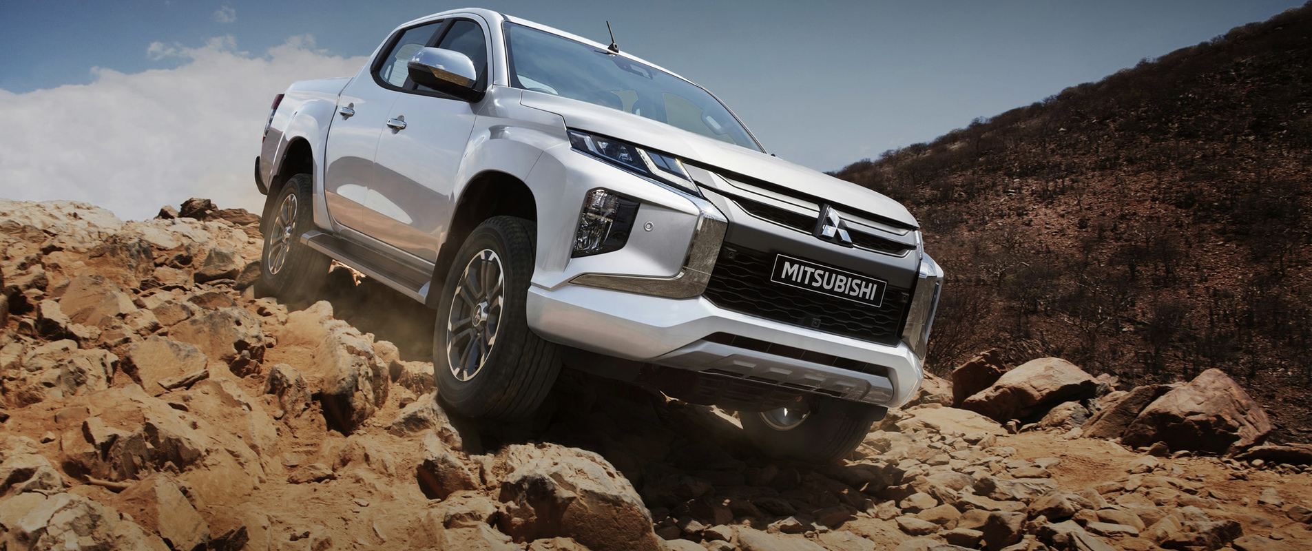 MITSUBISHI L200 Triton
