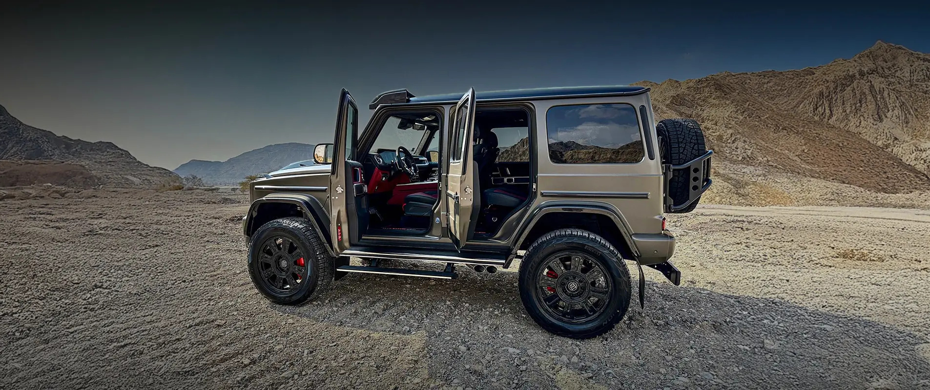 Mercedes Benz G-class 4x4