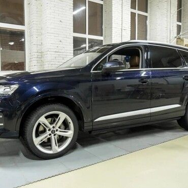 AUDI Q7 4L