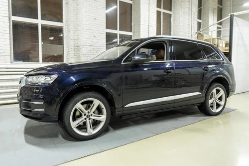 AUDI Q7 4L