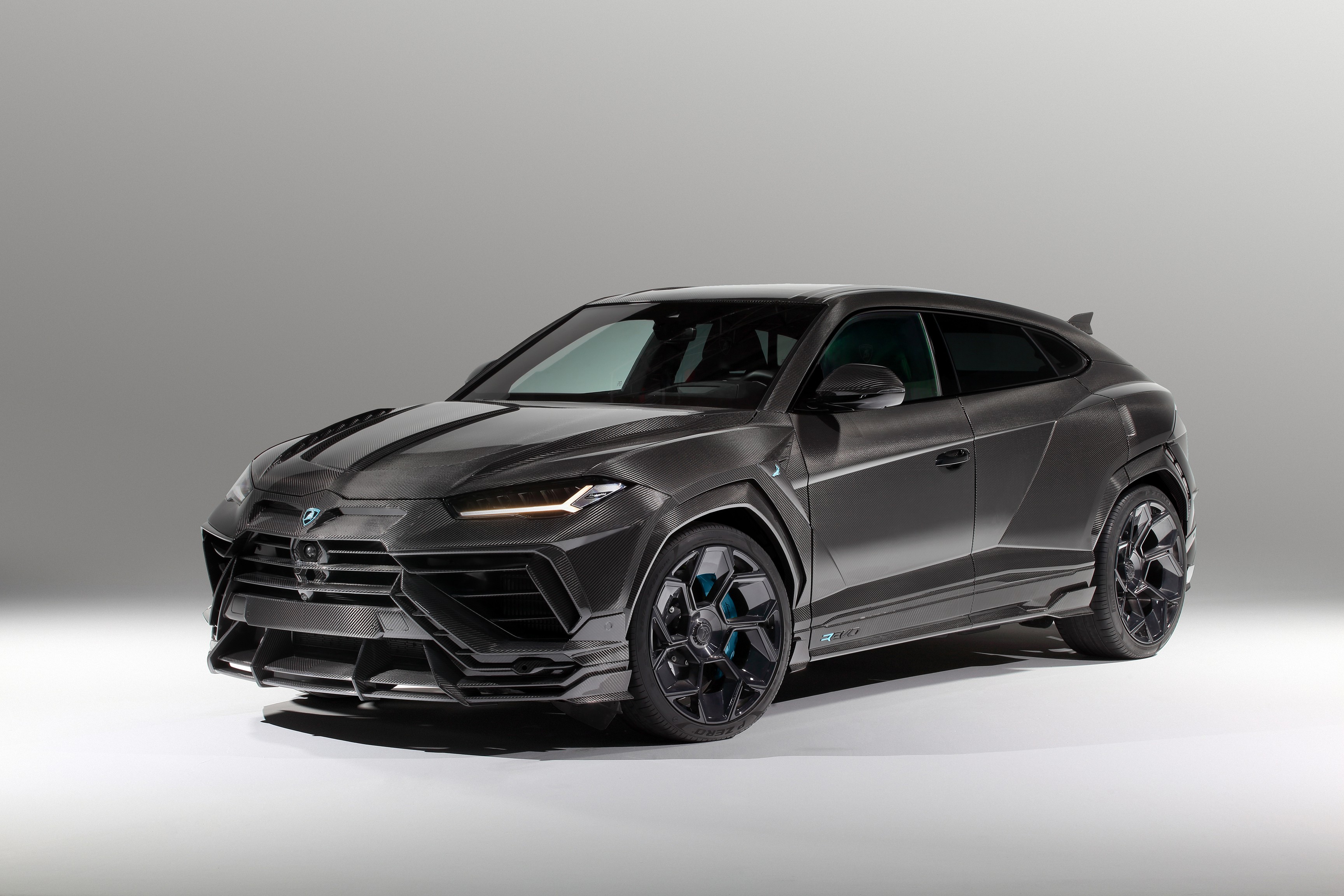 URUS R'Evo Carbon Edition - gallery 3