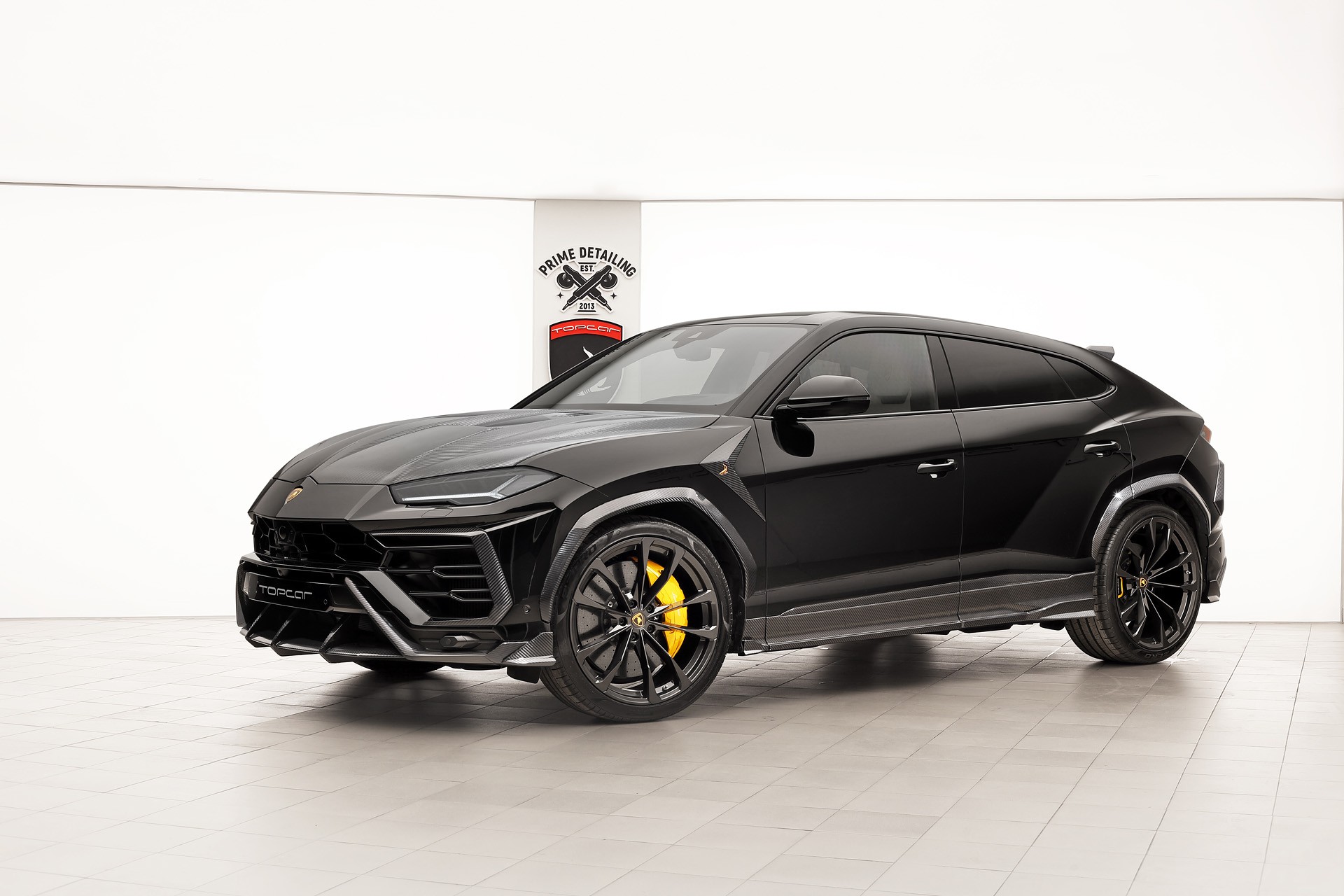 URUS - gallery 41