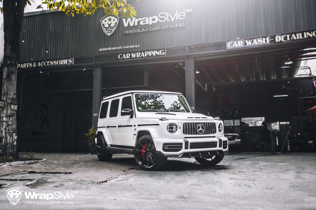 Classic white & black G63 with INFERNO LIGHT
